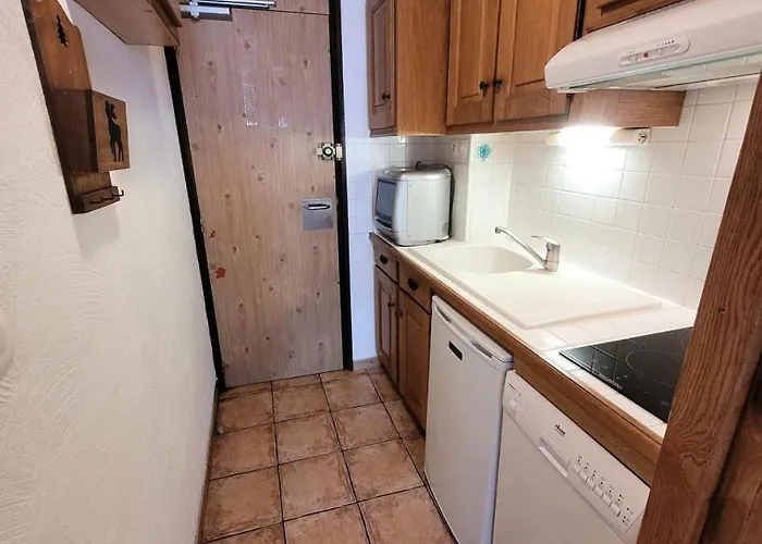 Diamant - Chaleureux En Etage Eleve Mae-9243